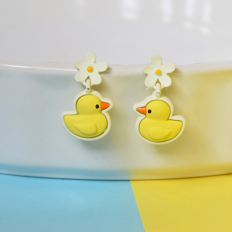 گوشواره دخترانه مدل عروسکی اردک CR8 گوشواره دخترانه مدل عروسکی اردک CR8