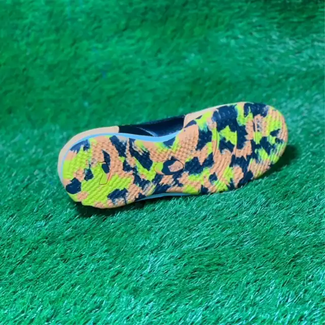 کفش فوتسال مردانه مدل سالنی 0024