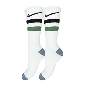 جوراب ورزشی ساق بلند مردانه کد 1897 رنگ سفید