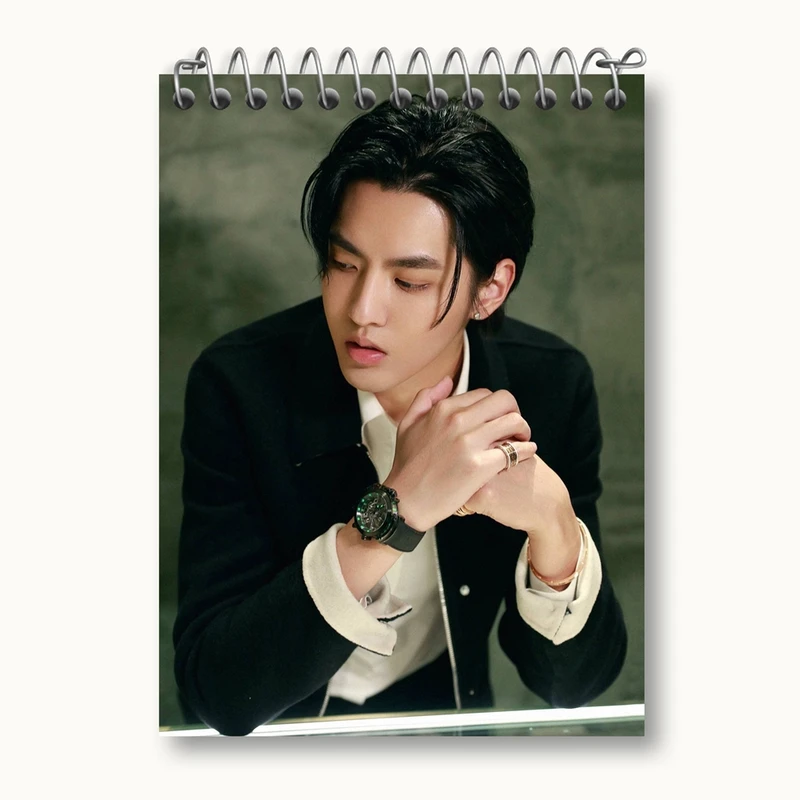 دفتر یادداشت 50 برگ خندالو مدل کریس وو گروه اکسو EXO کد 13420