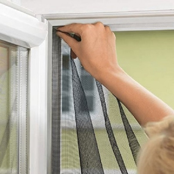 چسب توری پنجره داریوش کد DTP01 طول 4 متر چسب توری پنجره داریوش کد DTP01 طول 4 متر