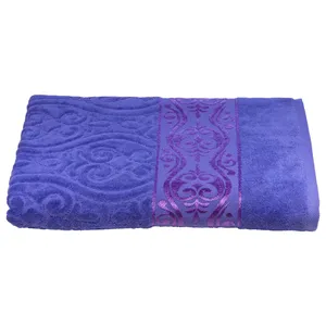 حوله دستی بهباف آذر طرح کلاسیک سایز 76x40 سانتی متر
