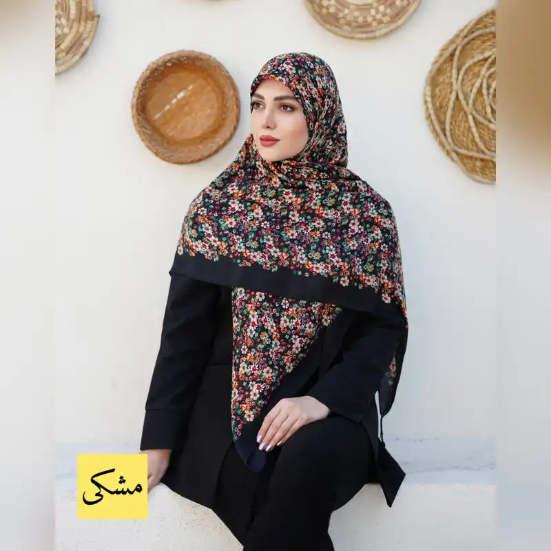روسری زنانه مدل نخ پنبه منگوله دار کد 05