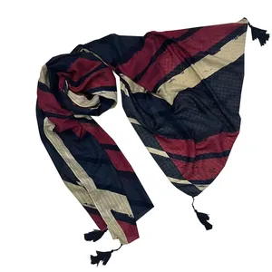 شال زنانه مدل منگوله دار