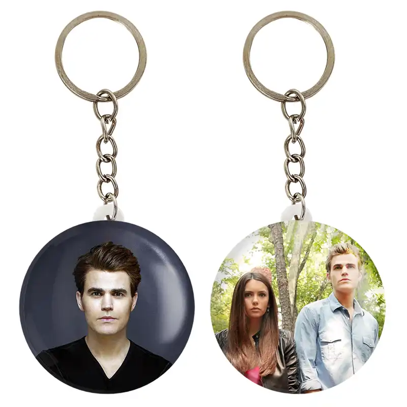 جاکلیدی خندالو مدل استفان و الینا خاطرات یک خون آشام The Vampire Diaries کد 2027120264 مجموعه 2 عددی