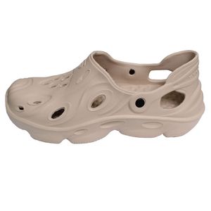 بهترین مدل کفش اسکیچرز مردانه 2024 5 کفش ساحلی مدل اسکیچرز کد 2-1561-CR-2