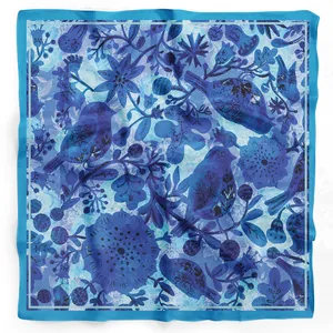 دستمال سر و گردن بهزاد آرت مدل مرغ سحر