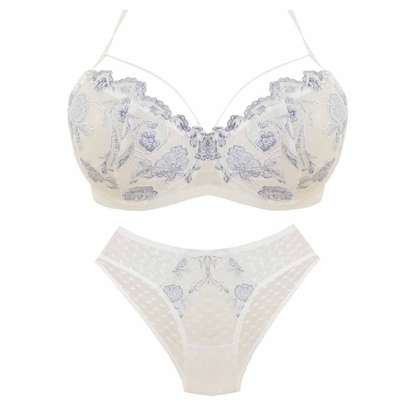 راهنمای خرید لباس زير عروس مدل جدید و فانتزی و انواع ست فانتزی دخترانه با قیمت مناسب و ارزان