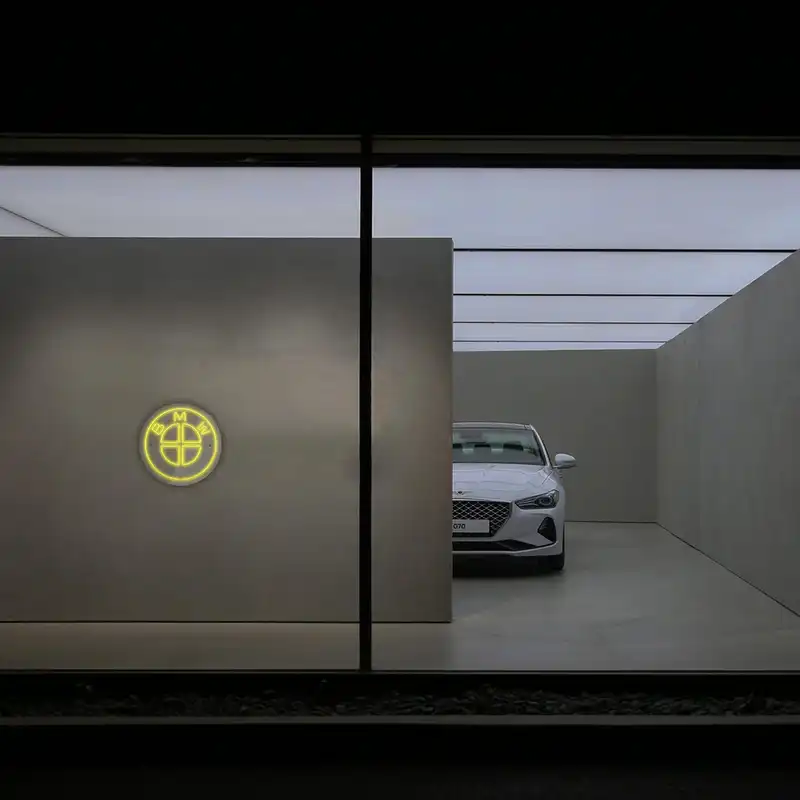 چراغ دیواری نئون دیزاین طرح Bmw_YL