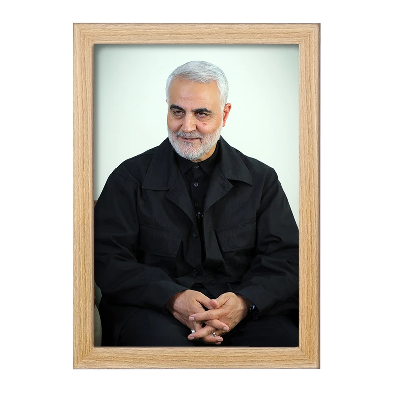 تابلو خندالو طرح شهید سپهبد حاج قاسم سلیمانی
  کد 12607