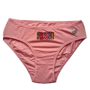 شورت زنانه فیتن فرخ زادی مدل فانتزی کد fresh