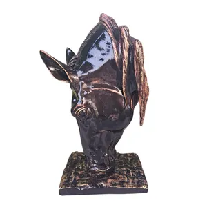 مجسمه مدل سردیس اسب