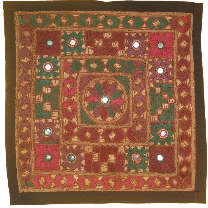 رومیزی سوزن دوزی مدل عسلی کد SOO40