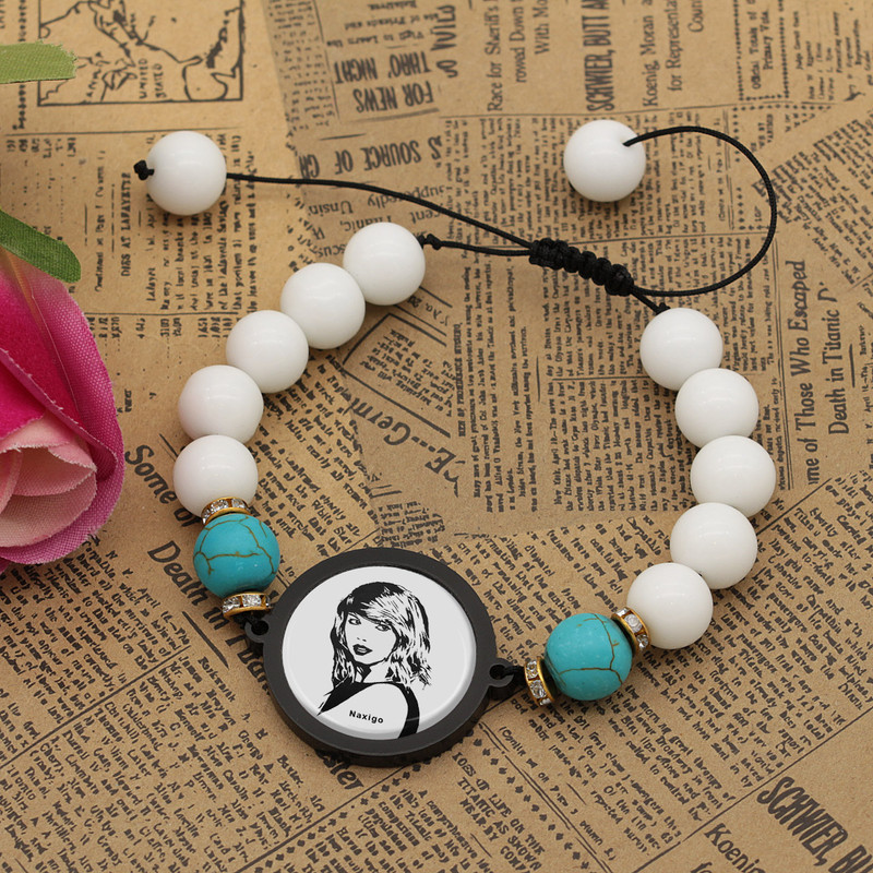 دستبند زنانه ناکسیگو طرح تیلور سوئیفت کد BR4347