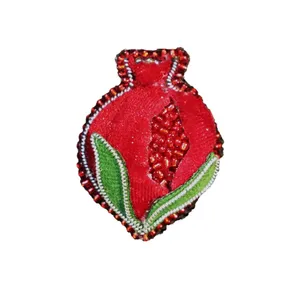 سنجاق سینه زنانه طرح انار کد SW08