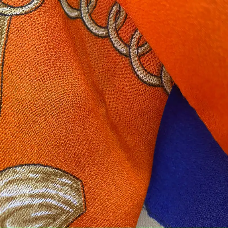 روسری زنانه مدل نخی منگوله دار کد 1001