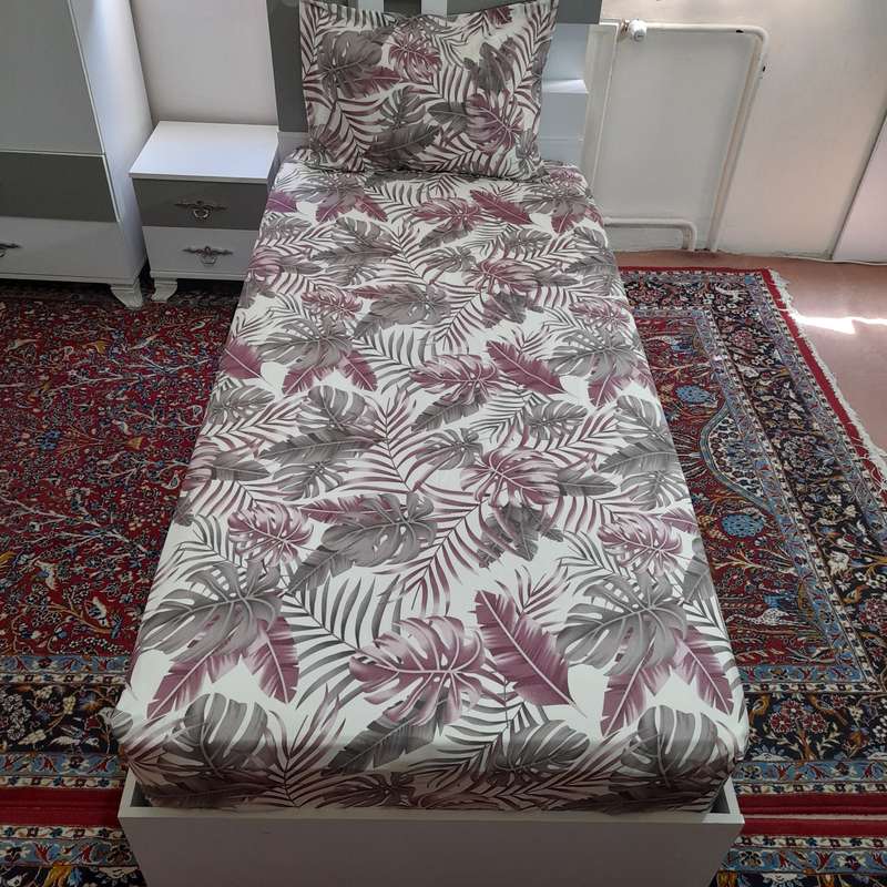 سرویس ملحفه مدل کشدار ni03069 طرح برگ انجیری بنفش کد 90 یک نفره دو تکه
