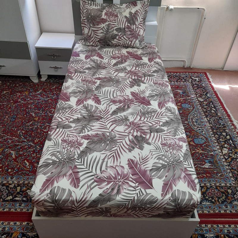 سرویس ملحفه مدل کشدار ni08069 طرح برگ انجیری کد 100 یک نفره دو تکه