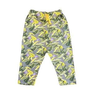 شلوارک زنانه مدل گل و برگ‌