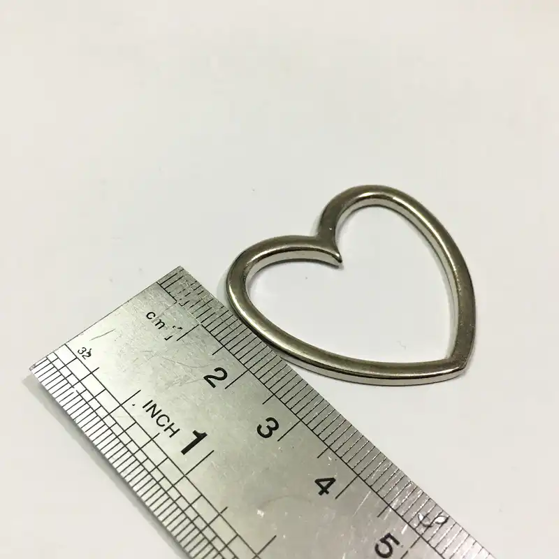 یراق چرم دوزی طرح قلب مدل Heart5x بسته 5 عددی