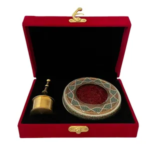 زعفران کادویی به همراه هاون شبدرچه - یک مثقال 