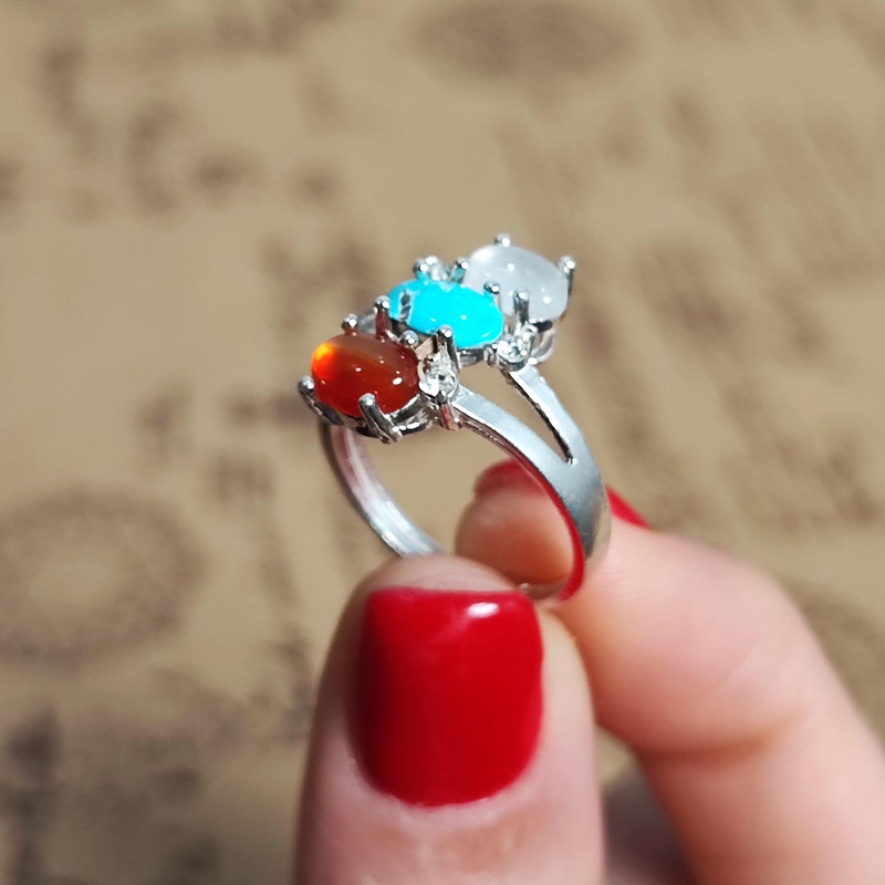 انگشتر نقره زنانه مدل سه نگین YW4216