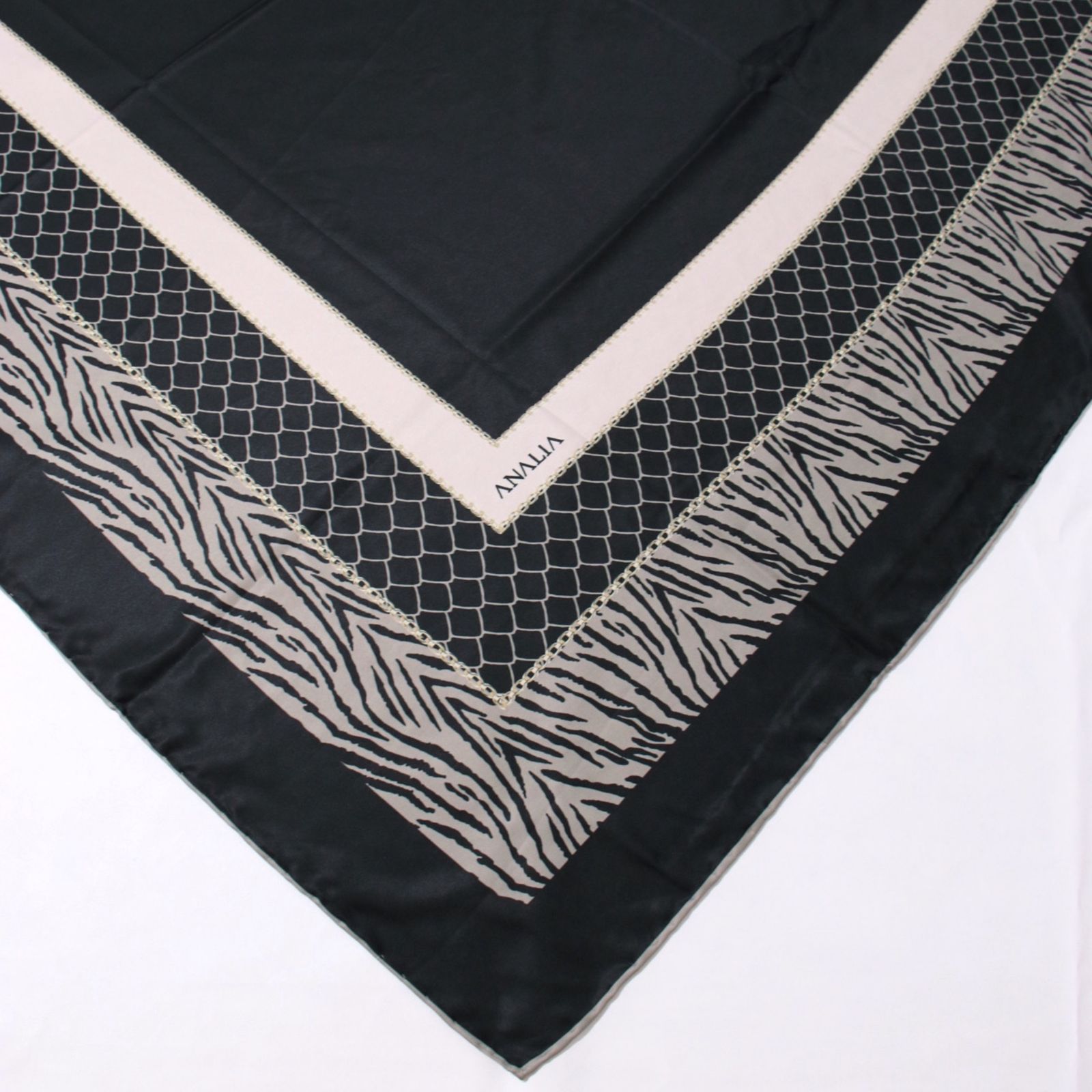 روسری زنانه مدل ابریشم توییل لاکچری طرح زبرا دور حاشیه کد ana-6015 -  - 5