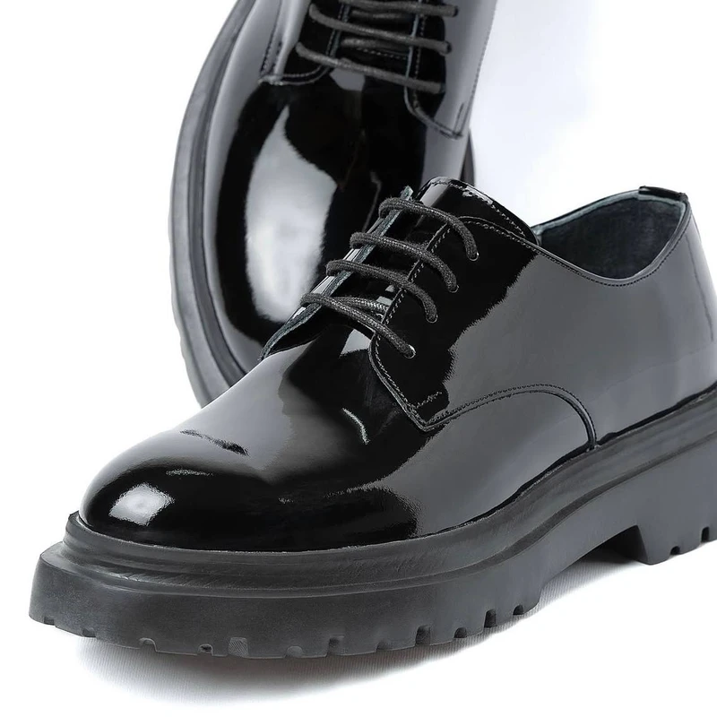 عکس شماره 3 : کفش زنانه مدل a.a لوسور 238