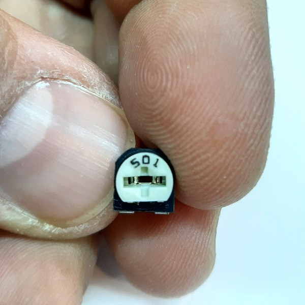 مقاومت پتانسیومتر 500 اهم کد WH06-2-501 بسته 10 عددی مقاومت پتانسیومتر 500 اهم کد WH06-2-501 بسته 10 عددی