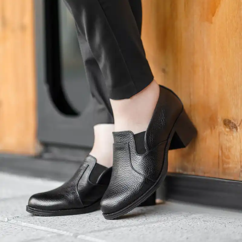 کفش زنانه مدل چرم طبیعی کد 00164t.k رنگ مشکی