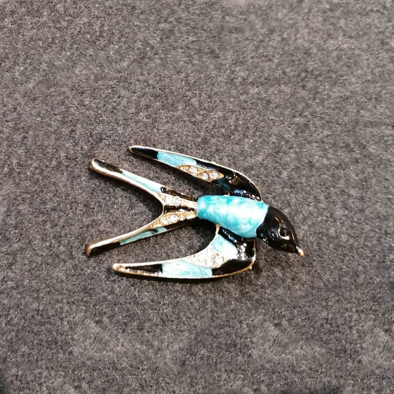 گل سینه زنانه کد Ki 05-114 گل سینه زنانه کد Ki 05-114