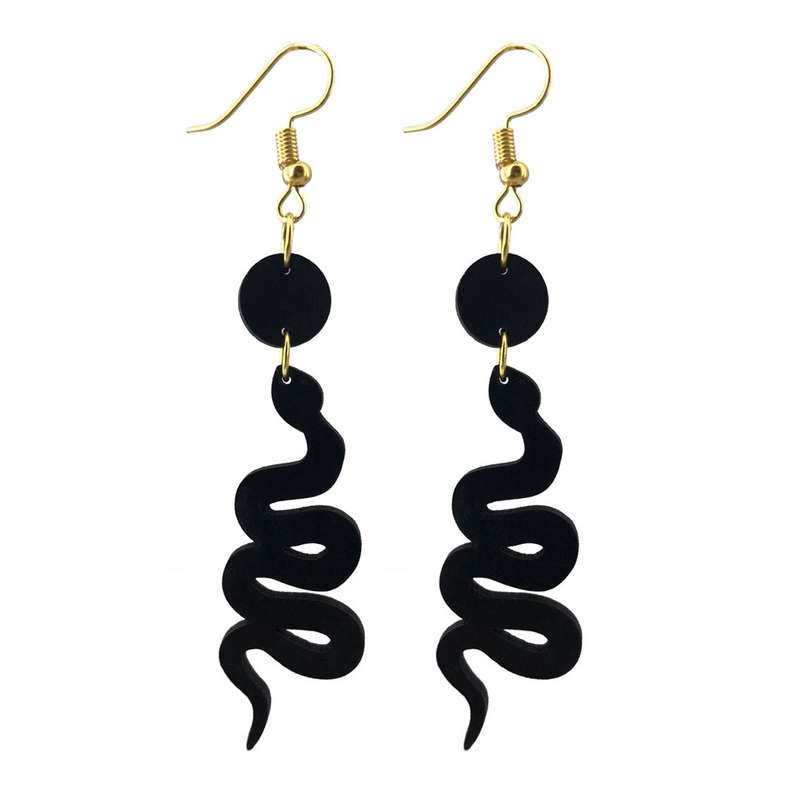 گوشواره زنانه مستر راد مدل مار گوشواره زنانه مستر راد مدل مار