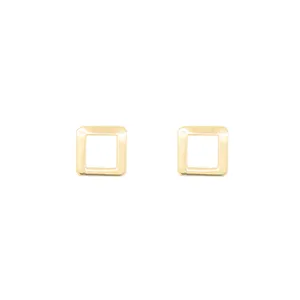 گوشواره طلا 18 عیار زنانه مدل مربع GE013