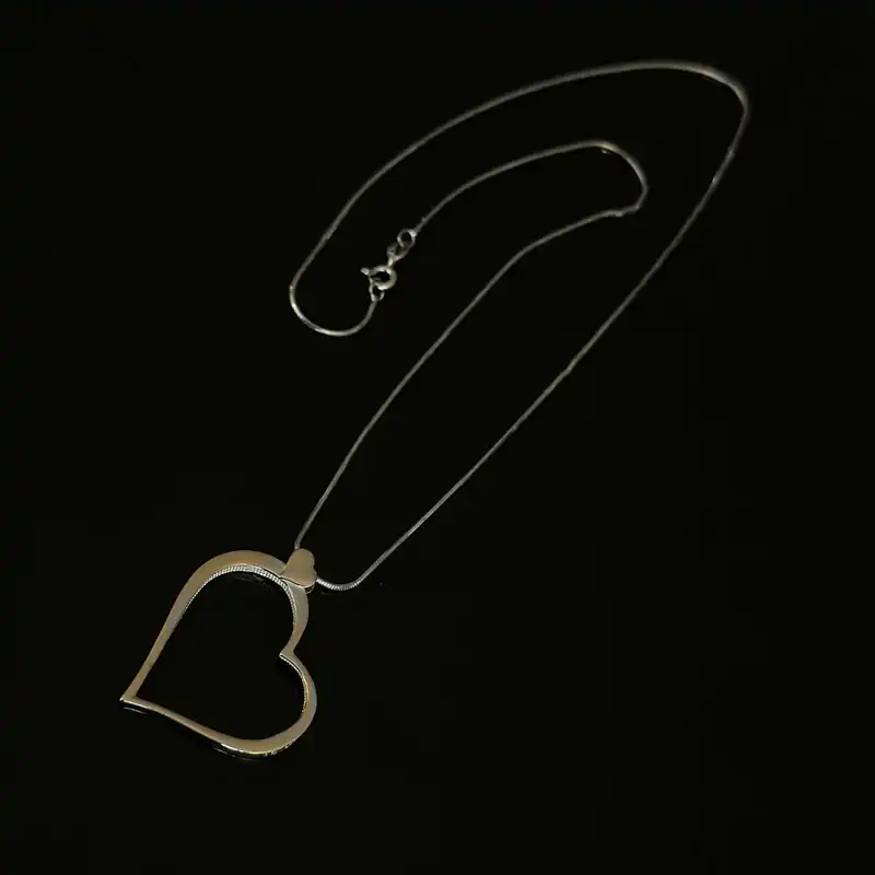 گردنبند طلا 18 عیار زنانه مدل GA015 طرح قلب