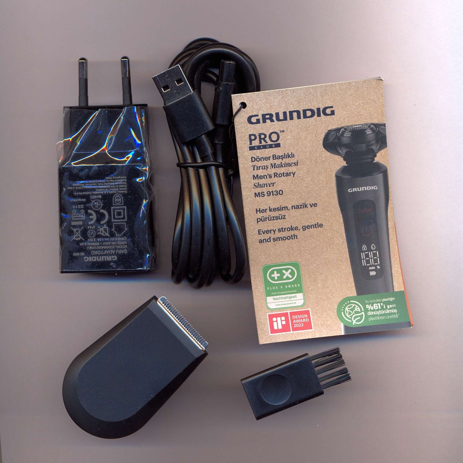 ماشین اصلاح موی صورت گروندیگ مدل MS 9130، اصلاح به صورت صفر زن، استفاده به صورت خشک و مرطوب، مقاوم در برابر آب، منبع انرژی برق و باتری، تکنولوژی اصلاح به صورت برش چرخشی، مدت زمان شارژ 120 دقیقه و مدت زمان استفاده پس از شارژ 70 دقیقه، به‌همراه استند شارژ 
 -  - 9