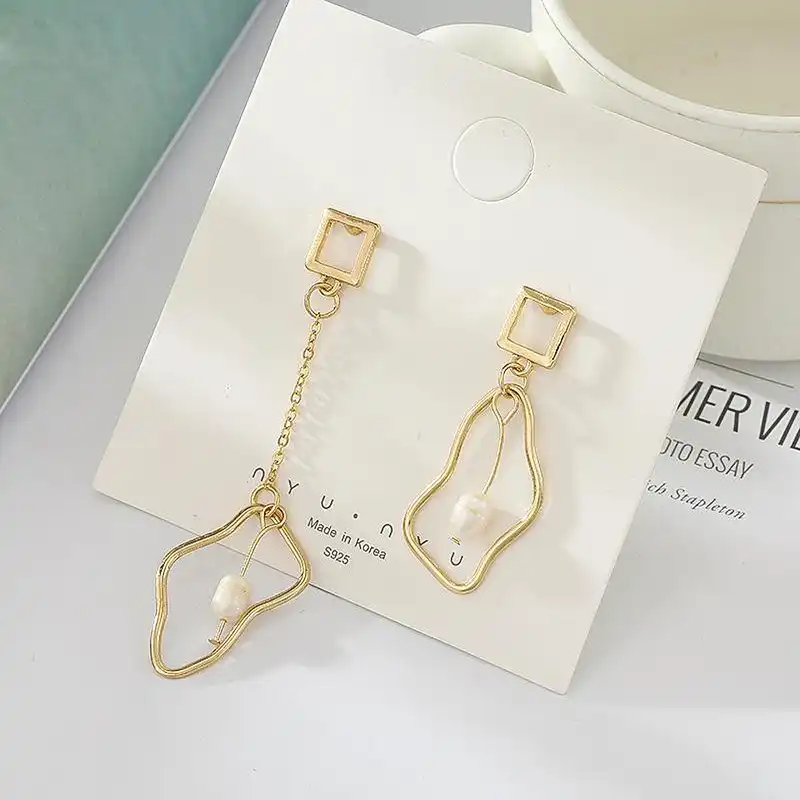 گوشواره زنانه مدل نامتقارن کد 00695