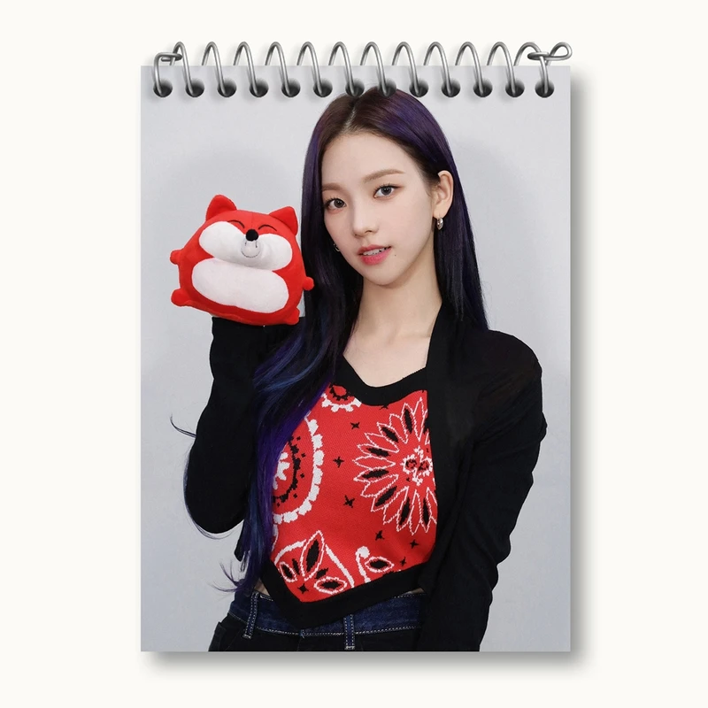 دفتر یادداشت 50 برگ خندالو مدل کارینا گروه آسپا Aespa کد 19719