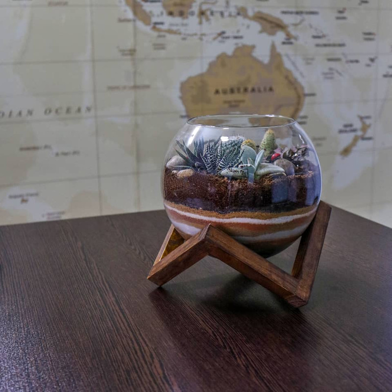 تنگ ماهی مدل پایه دار