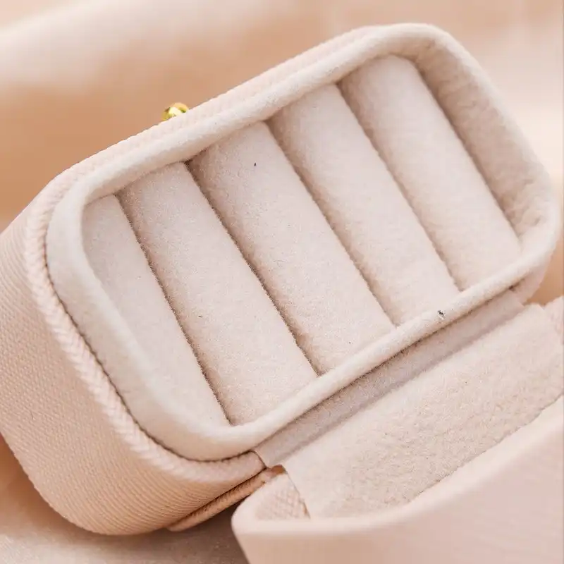 جعبه انگشتر مدل سفری کد 392