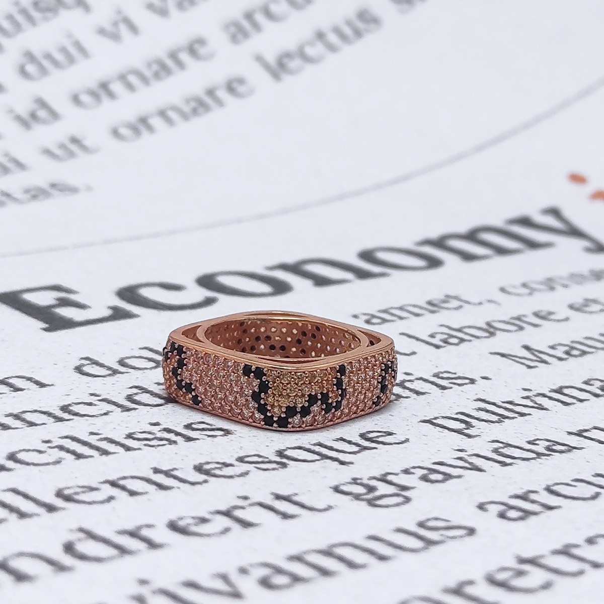 انگشتر نقره زنانه سلین کالا مدل پوست ببری COD-14