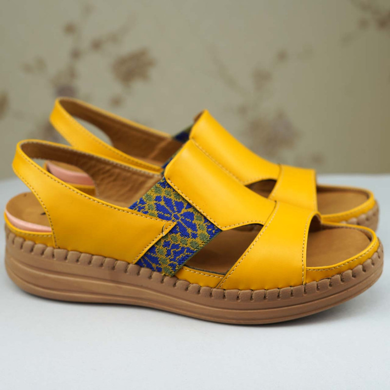 صندل زنانه مدل آیسان