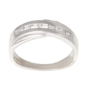 انگشتر نقره زنانه مدل آبکاری رادیوم کد AWR_817