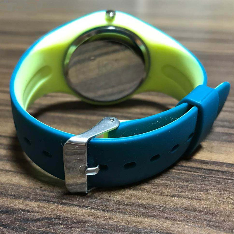 ساعت مچی عقربه ای بچگانه مدل IS 3539 -ZZ-SB-ZA ساعت مچی عقربه ای بچگانه مدل IS 3539 -ZZ-SB-ZA