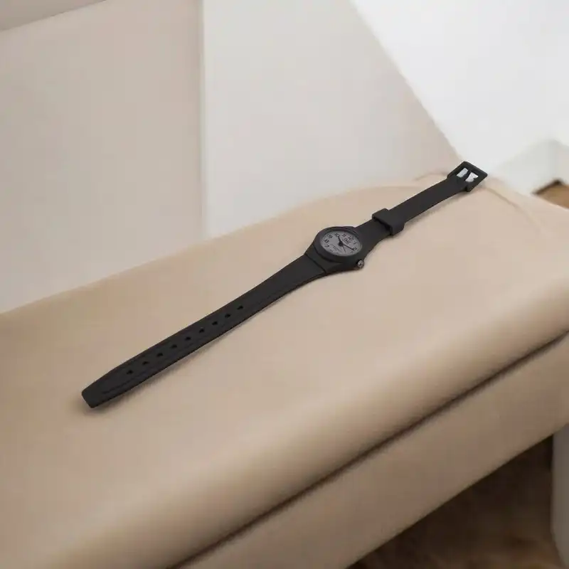 ساعت مچی عقربه ای بچگانه کیو اند کیو مدل سیلیکونی p1006