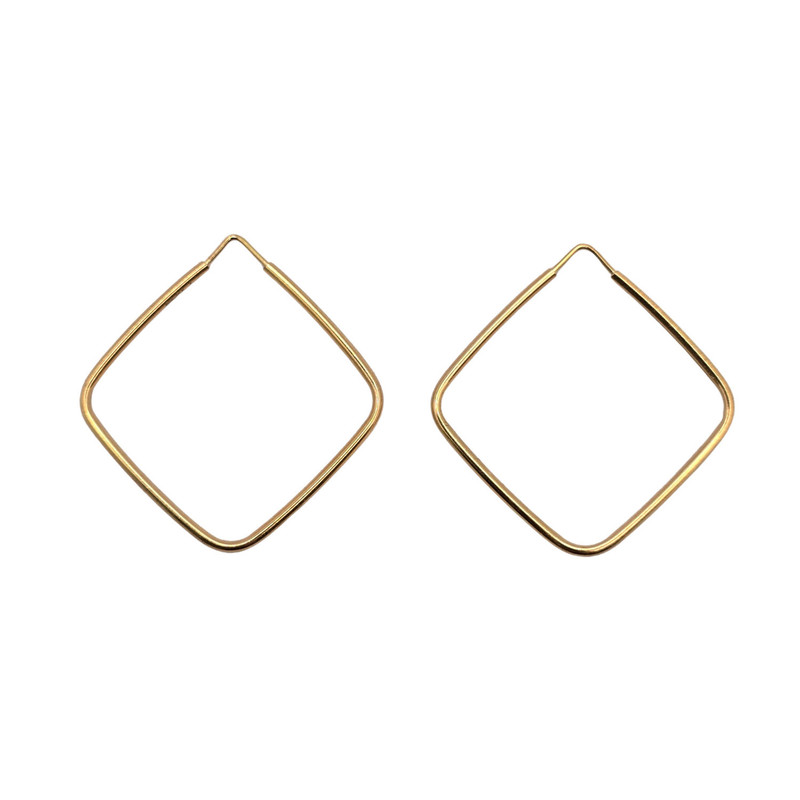 گوشواره طلا 18 عیار زنانه درگونه مدل حلقه ای لوزی کد 30M