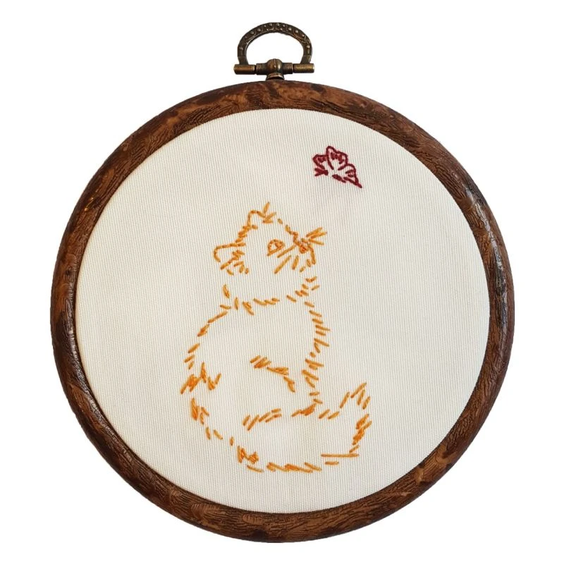 تابلو گلدوزی طرح گربه و پروانه مدل هدیه عشق