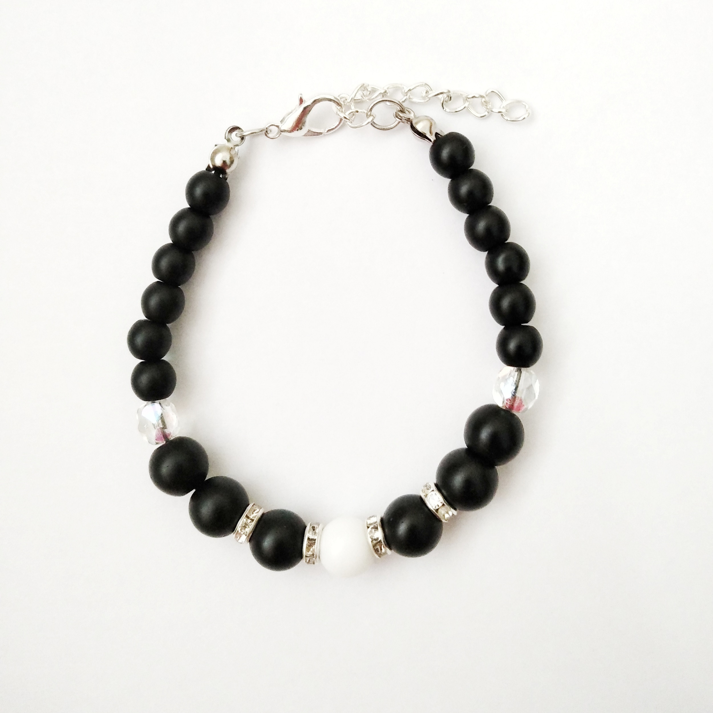 دستبند زنانه مدل اونیکس