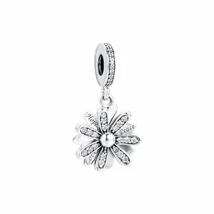 آویز دستبند و گردنبند نقره زنانه پاندورا مدل Daisy Flower