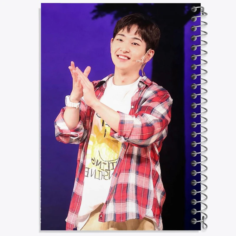 دفتر مشق 50 برگ خندالو مدل اونیو گروه شاینی Shinee  کد 12350