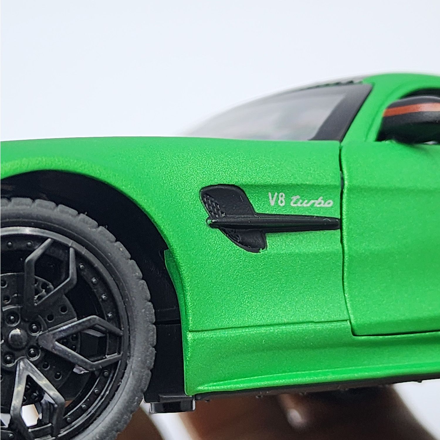 ماکت ماشین مدل فلزی 6درب بازشو موزیکال BENZ AMG GT دودزا -  - 10